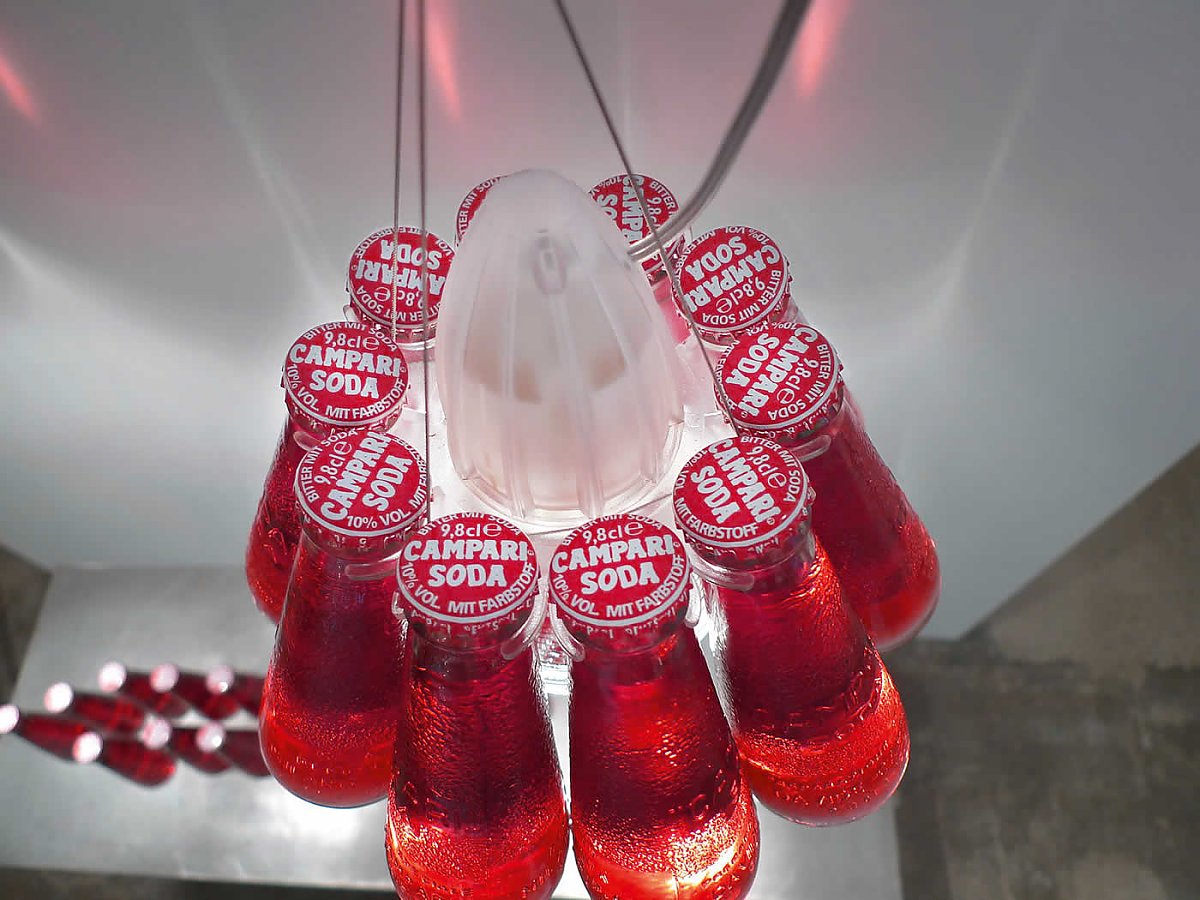 Sospensione Campari Light Dieci bottiglie Campari Soda - INGO MAURER  1360000 • Cacciavillani Shop