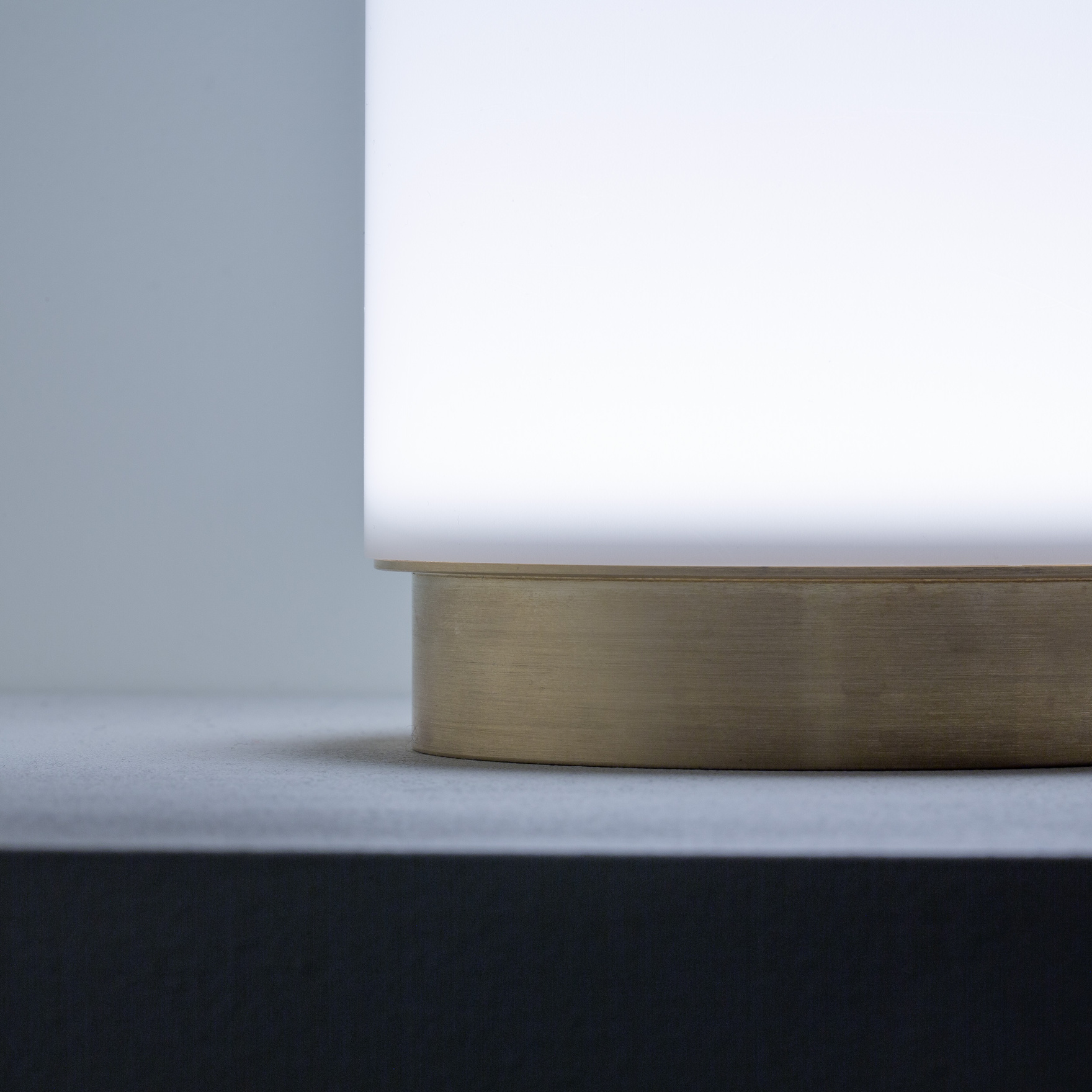 Bugia Led Ricaricabile Tavolo Ottone - DAVIDE GROPPI 19490800 Bugia Led Ricaricabile Tavolo Ottone - DAVIDE GROPPI 19490800