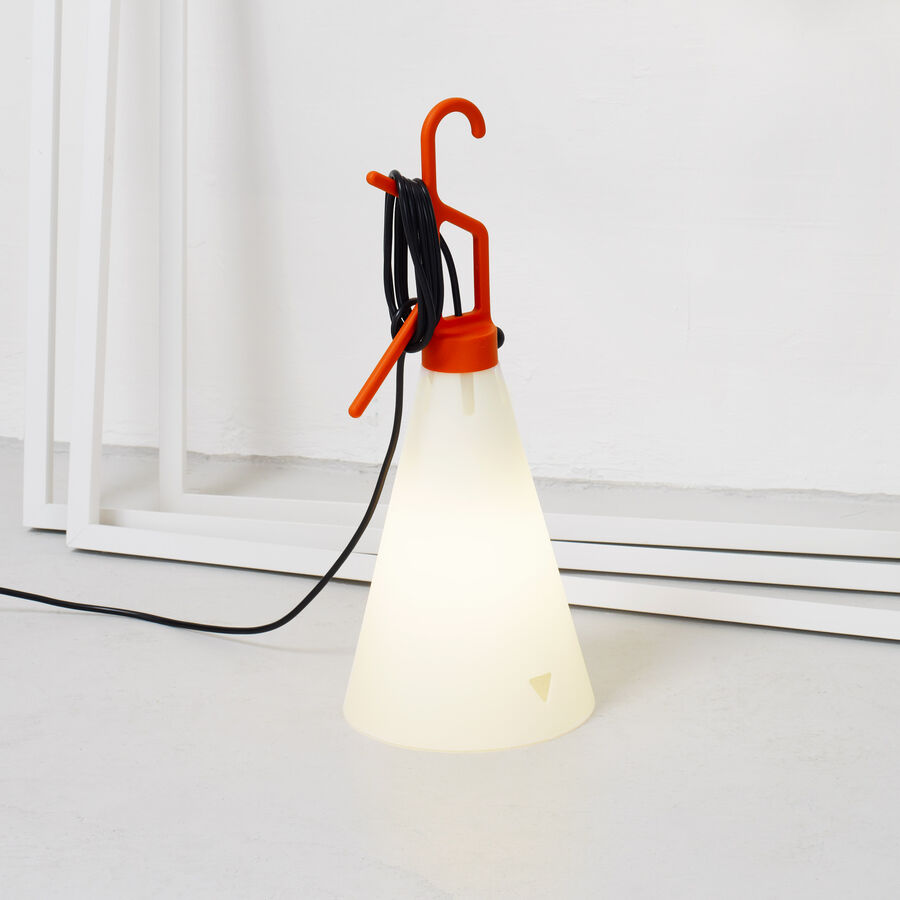 Mayday arancione lampada portatile Led - FLOS F3780002 Mayday arancione lampada portatile Led - FLOS F3780002