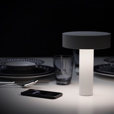 Popup Led luce e musica lampada tavolo batteria ricaricabile - DAVIDE GROPPI 1A2610300.30.00 Popup Led luce e musica lampada tavolo batteria ricaricabile - DAVIDE GROPPI 1A2610300.30.00