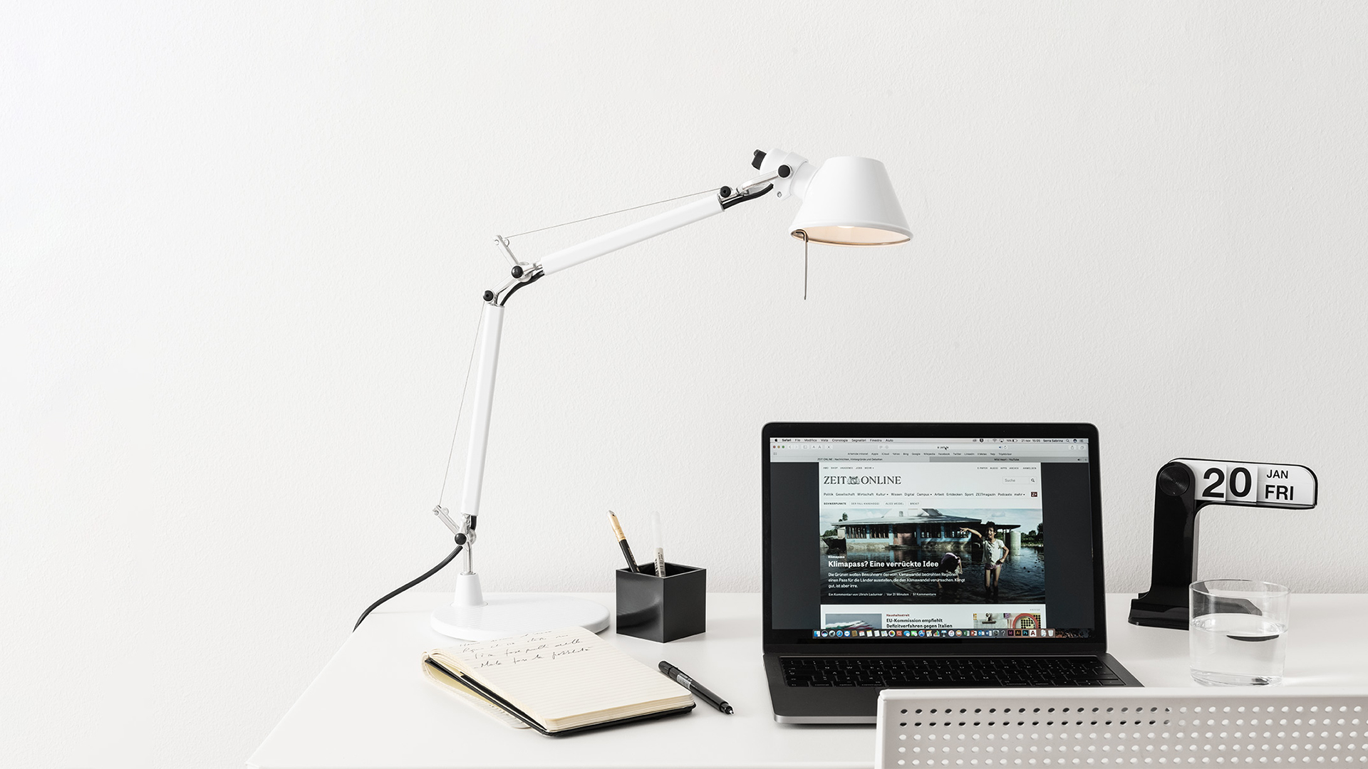 Tolomeo Micro Bianco Lucido Lampada Tavolo - ARTEMIDE 0011820A Tolomeo Micro Bianco Lucido Lampada Tavolo - ARTEMIDE 0011820A