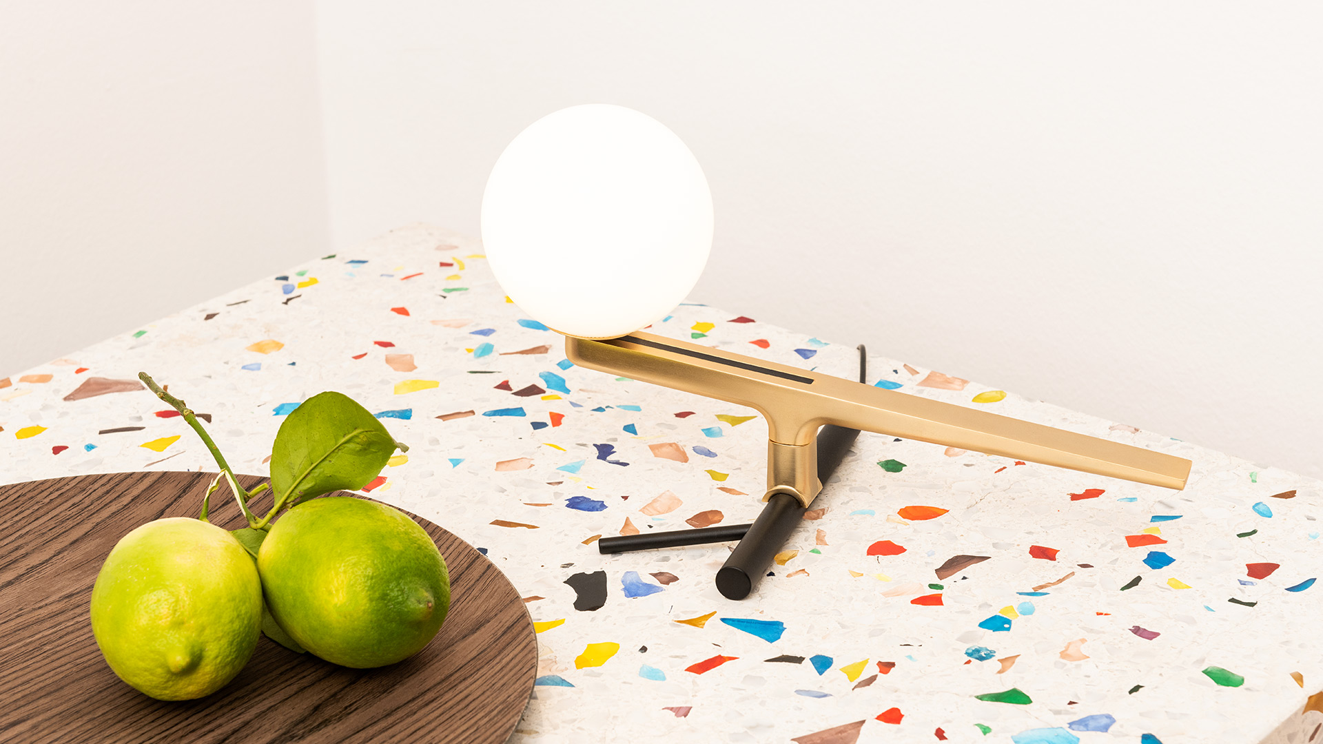 Yanzi Tavolo - ARTEMIDE 1101010A Yanzi Tavolo - ARTEMIDE 1101010A
